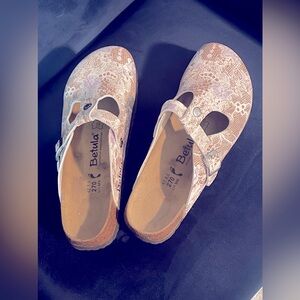 Betula by Birkenstock clogs